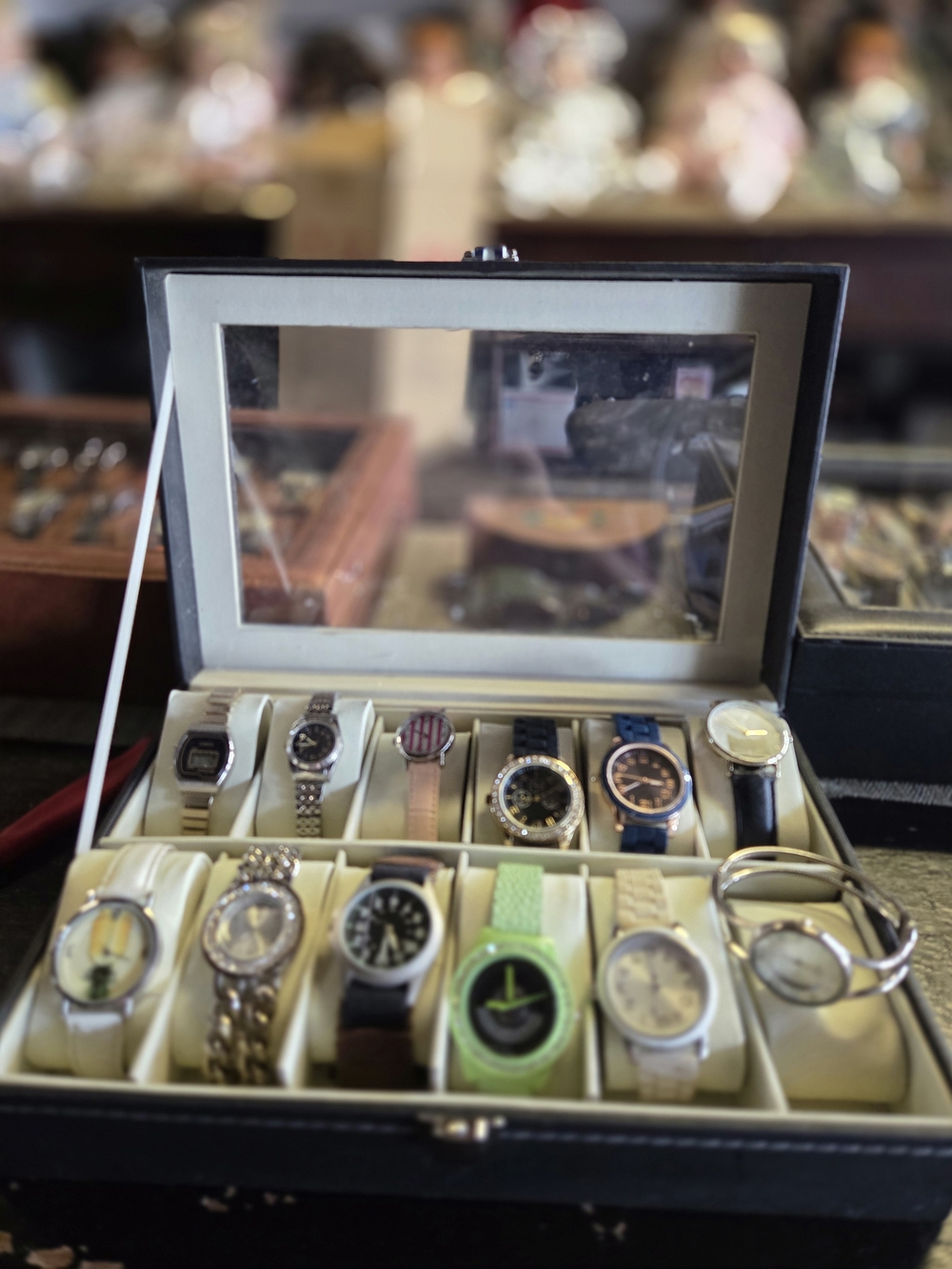 Watch Storage Case with Glass Lid - Black With 12 Watches Included